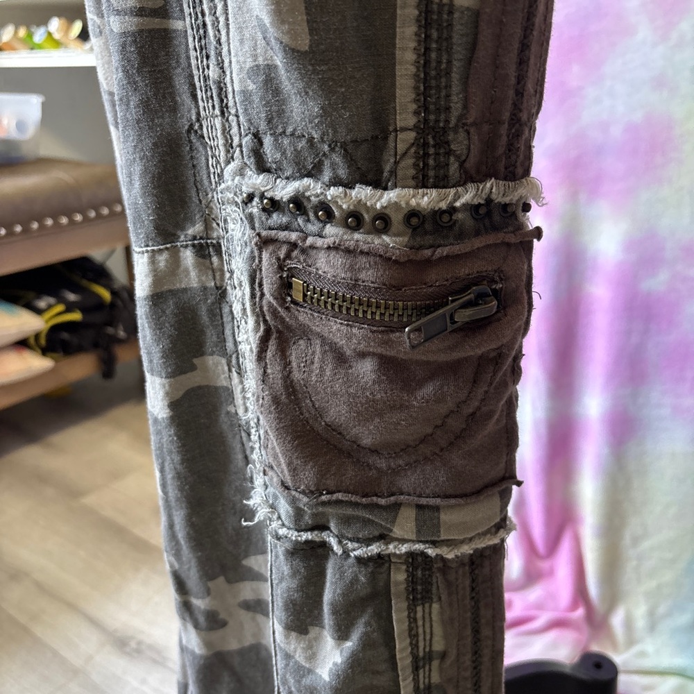 Upcycled by Me: Unisex Customized Camouflage Cargo Sweat Pants y2k camo Small - Picture 10 of 12